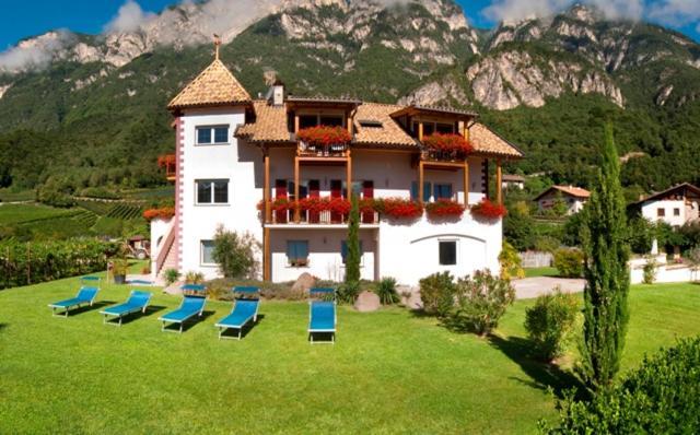 Santlhof - Sauvignon Apartment Cortaccia Exterior photo